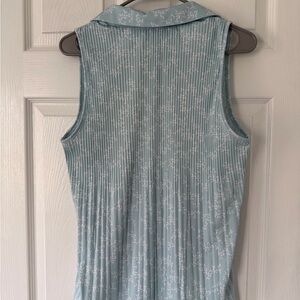 Sleeveless Blue Floral Top